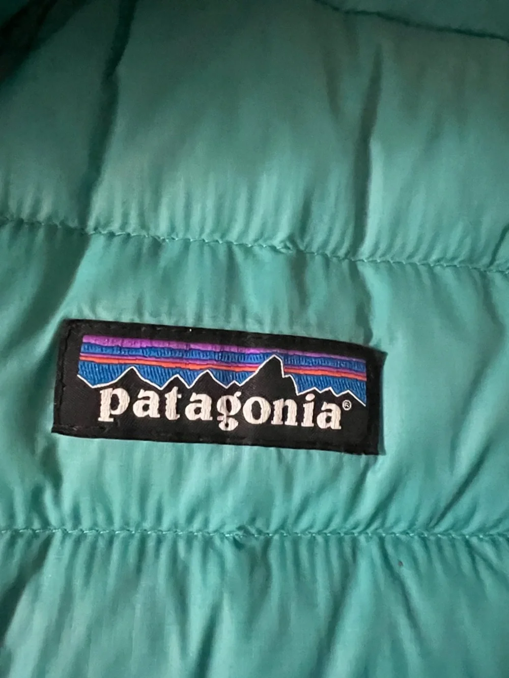 Patagonia Men’s Teal Puffy Down Jacket - Picture 5 of 7
